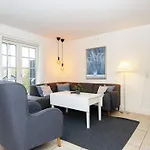 8 Person In Gjern-by Traum