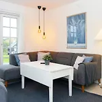 8 Person In Gjern-by Traum *